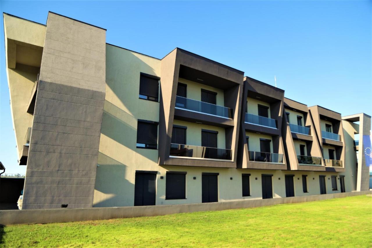 Enjoy Life Apartments 泰基尔吉奥尔 外观 照片